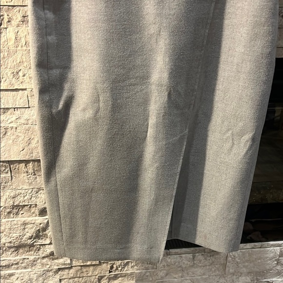 Aritzia Babaton Gray Midi Pencil Skirt with Asymmetrical Slit size 4 - Picture 7 of 12